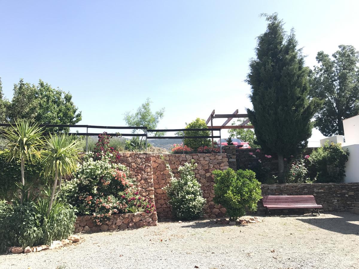 El Domingo En El Valle Fondón Eksteriør billede